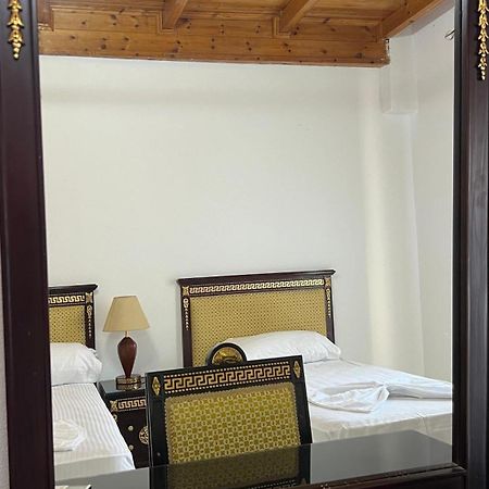 Windmill Shkodra Gesthouse Camping & Grill Bagian luar foto