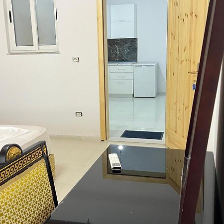 Windmill Shkodra Gesthouse Camping & Grill Bagian luar foto