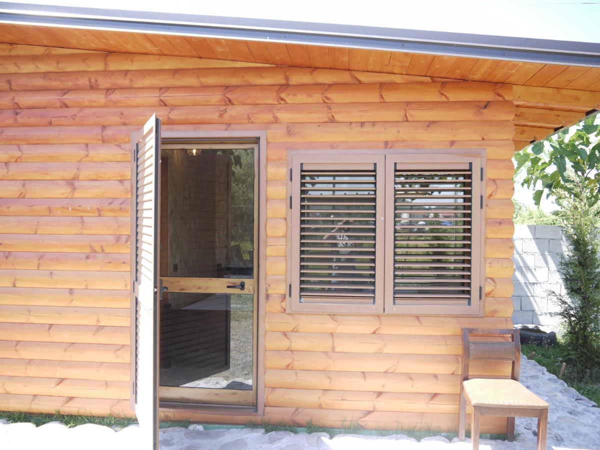 Windmill Shkodra Gesthouse Camping & Grill Bagian luar foto