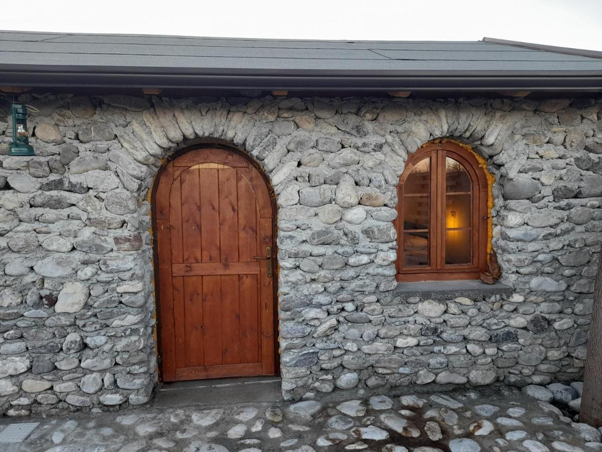 Windmill Shkodra Gesthouse Camping & Grill Bagian luar foto